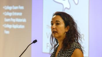 Dr. Verónica Martínez-Cerdeño